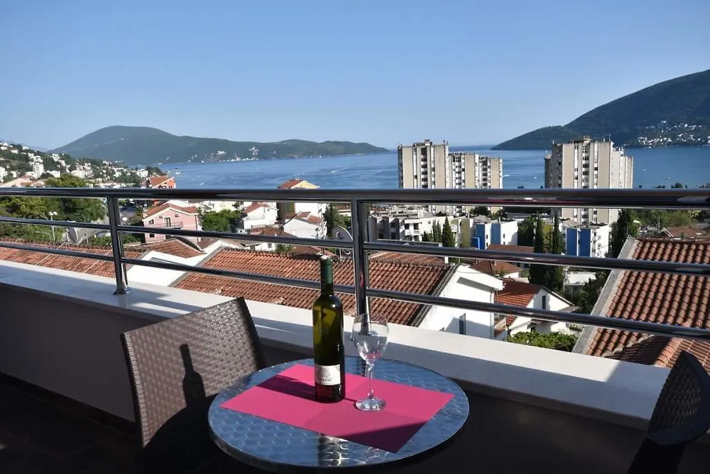 Apartments Anastasija-1